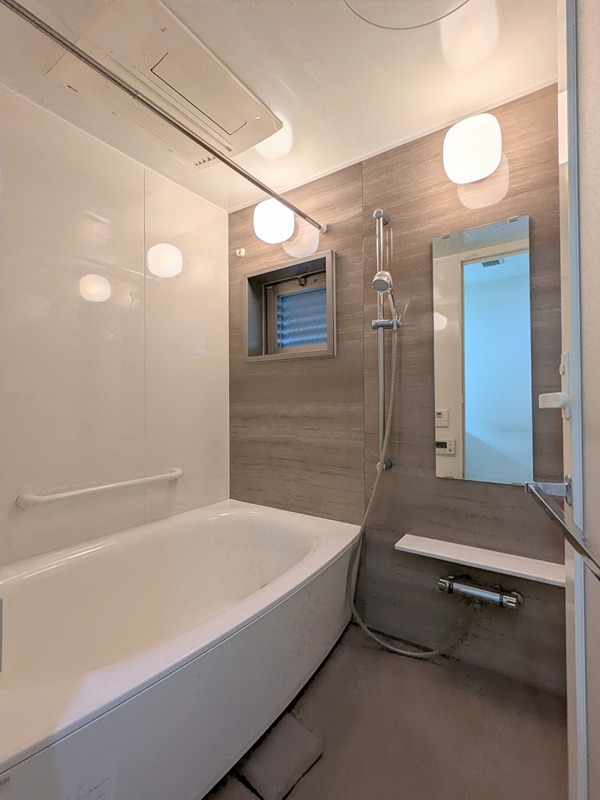 バス・シャワールーム