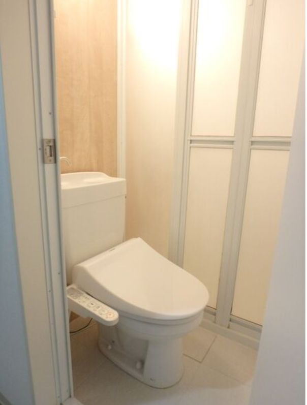 トイレ　同物件内別部屋のお写真になります※現況優先