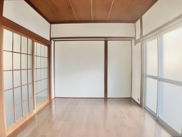 居室・リビング　ゆったり過ごせる居間です