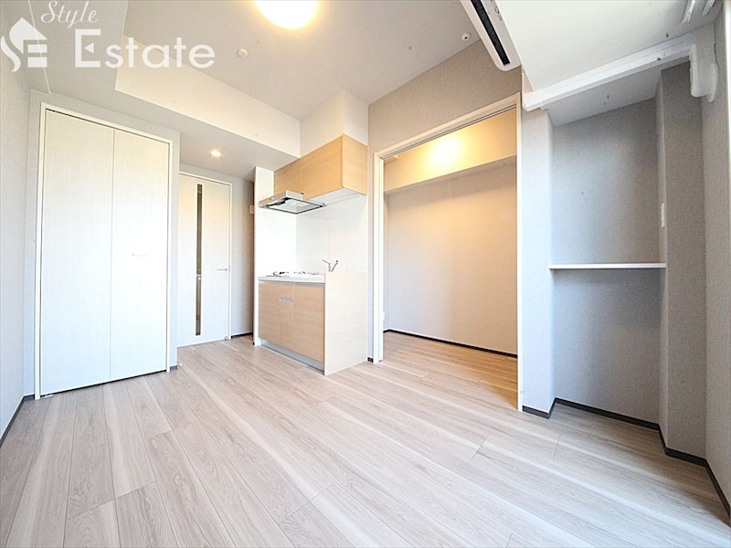 居室・リビング　内装