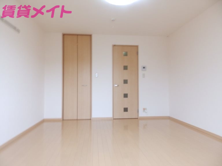 居室・リビング　別部屋同型タイプです。