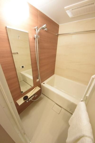 バス・シャワールーム　家具はイメージです