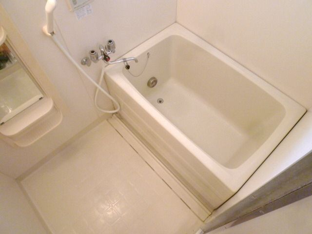 バス・シャワールーム　★窓有★追い焚き付★