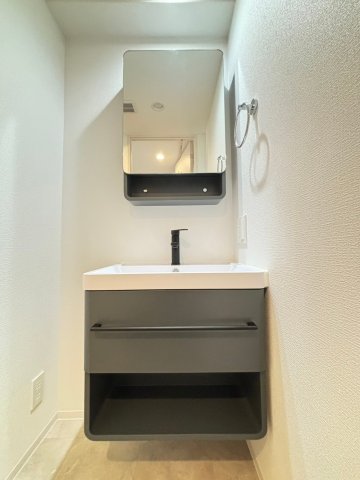 洗面設備　詳細は、RISUMO江坂本店までお問合せください♪