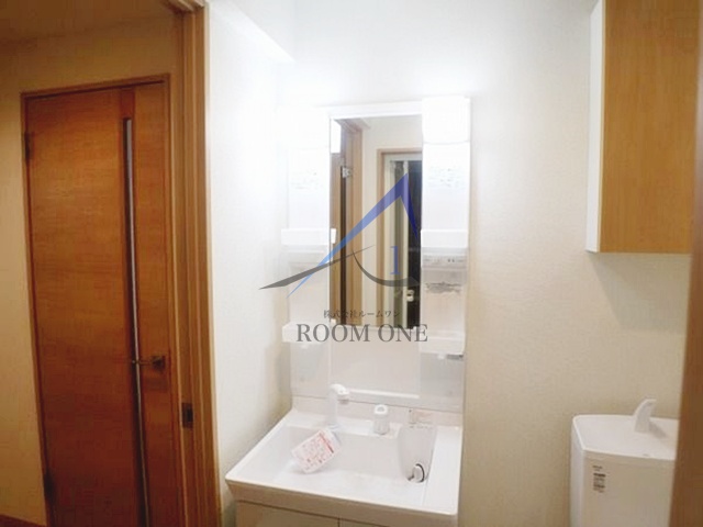 洗面設備　洗面台です。