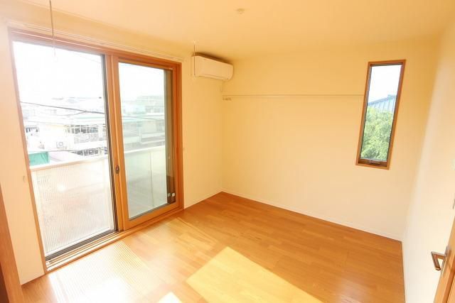 居室・リビング　★明るい居室★