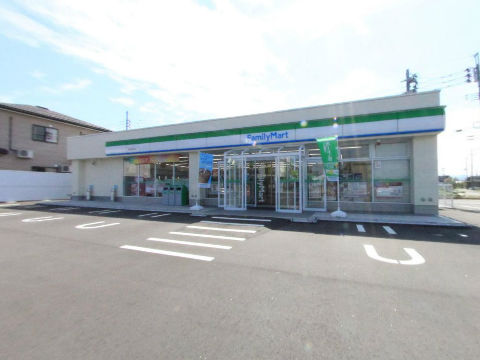 コンビニ　ファミリーマート長岡来迎寺店（コンビニ）まで955m