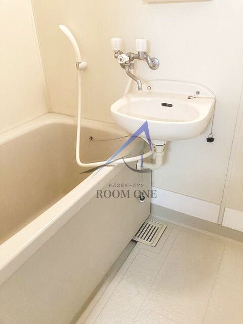 バス・シャワールーム　お風呂です。