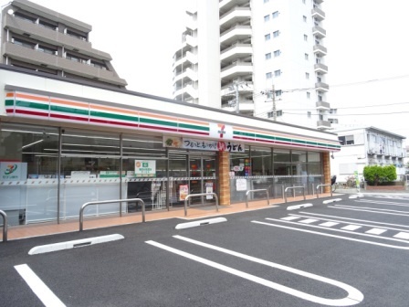コンビニ　セブンイレブン江戸川東葛西５丁目西店（コンビニ）まで396m