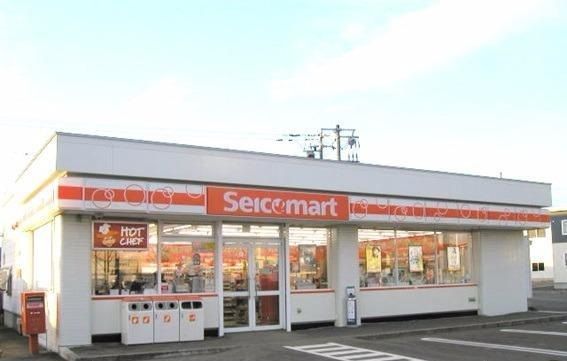 コンビニ　セイコーマート（コンビニ）まで100m
