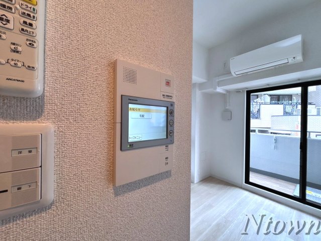 セキュリティ　モニター付きインターホンです