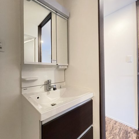 洗面設備　同仕様タイプです