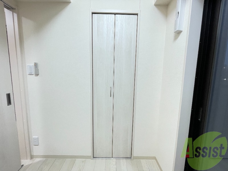 バルコニー　クローゼットです。中の広さが気になりますね。