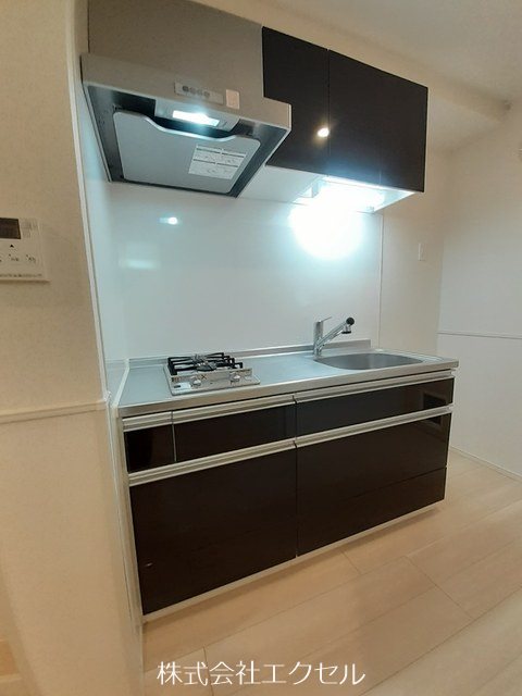 キッチン　2口コンロのシステムキッチンです。