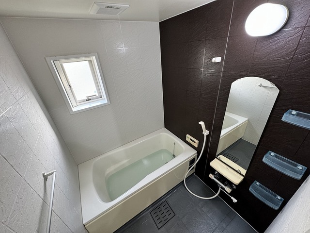 バス・シャワールーム　※別部屋参考写真※