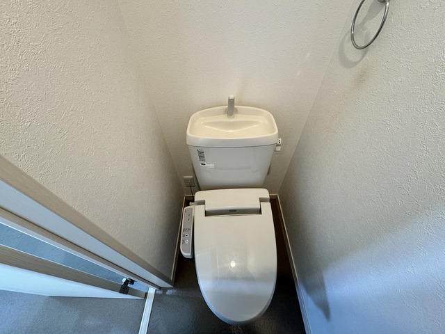 トイレ　※別部屋参考写真※