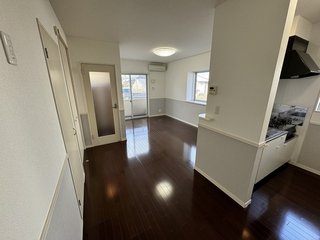 居室・リビング　※別部屋参考写真※