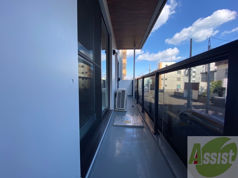 バルコニー　バルコニーです。洗濯物を干したり一息ついたりできますね！