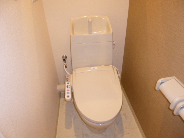 トイレ　シャワー付きトイレ