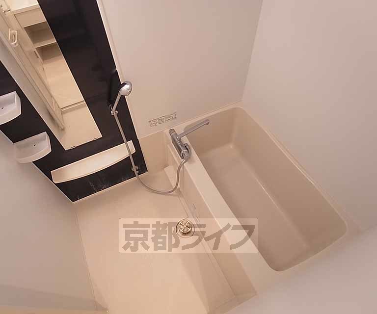 バス・シャワールーム　ゆったりセパレート。