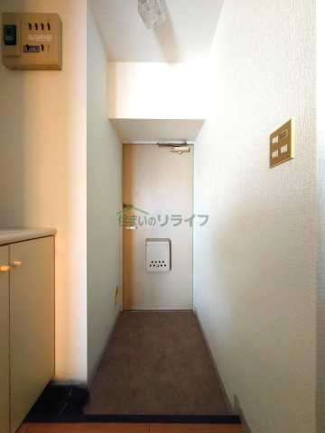 玄関　同タイプ別部屋の写真です
