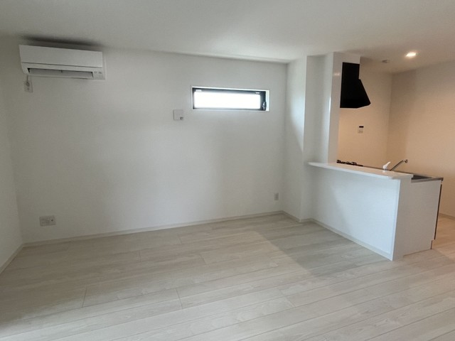 居室・リビング　【居間・リビング】新築時の写真