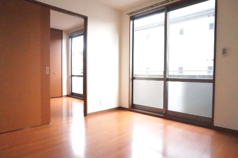 居室・リビング　図面と現状に相違がある場合には現状を優先