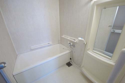 バス・シャワールーム　バス・トイレ別