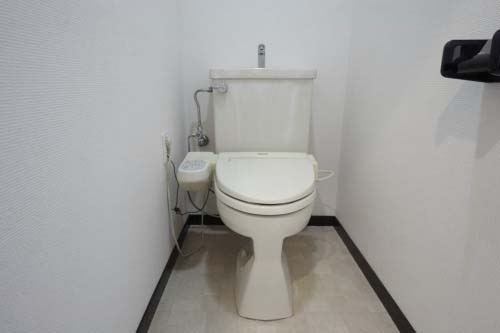 トイレ　シャワートイレ