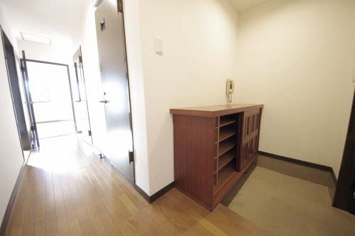 玄関　シューズボックスあり