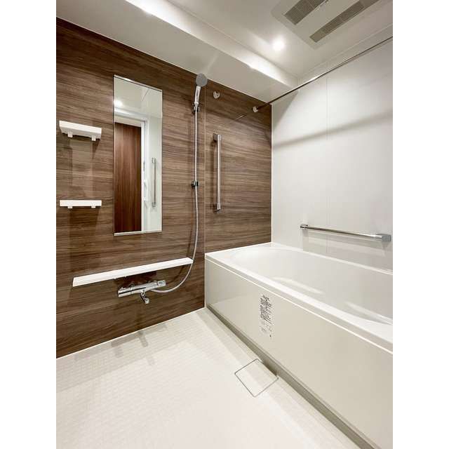 バス・シャワールーム　ゆったり過ごせるお風呂です