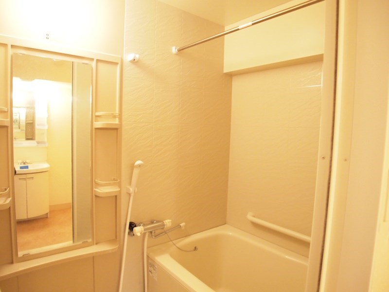 バス・シャワールーム　※別号室写真の為、現況優先