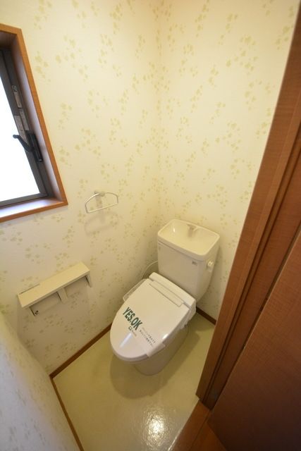 トイレ　★窓付トイレ★