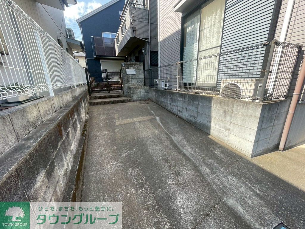 駐車場　バルコニー