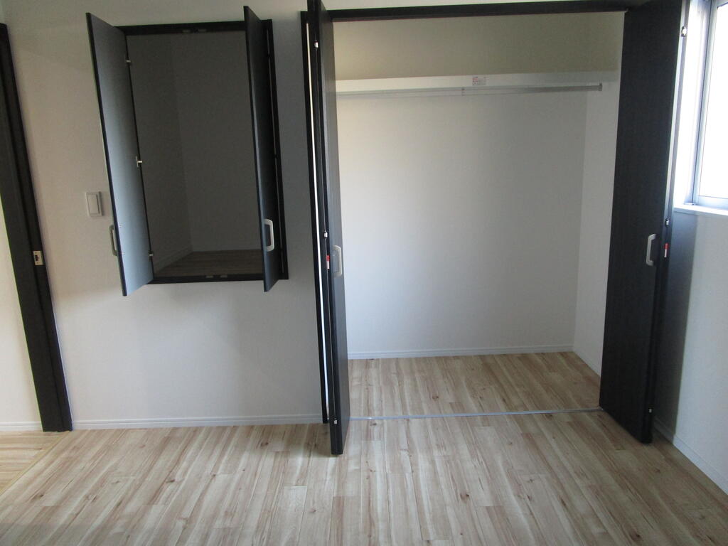 収納　洋室収納スペース