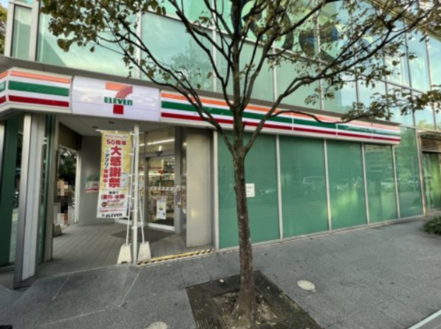 コンビニ　セブンイレブン 名古屋中区役所前店（コンビニ）まで70m