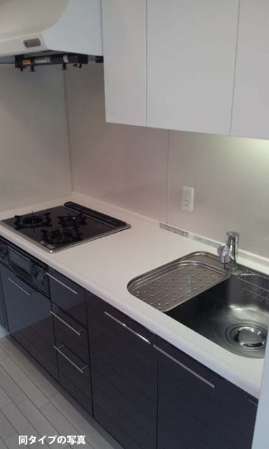キッチン　キッチン　同タイプのお部屋写真を使用しております