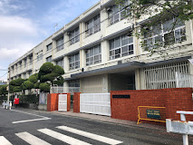 小学校　大阪市立南田辺小学校（小学校）まで445m