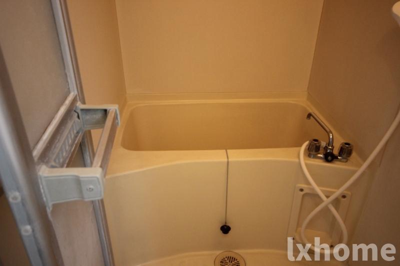 バス・シャワールーム　お風呂です