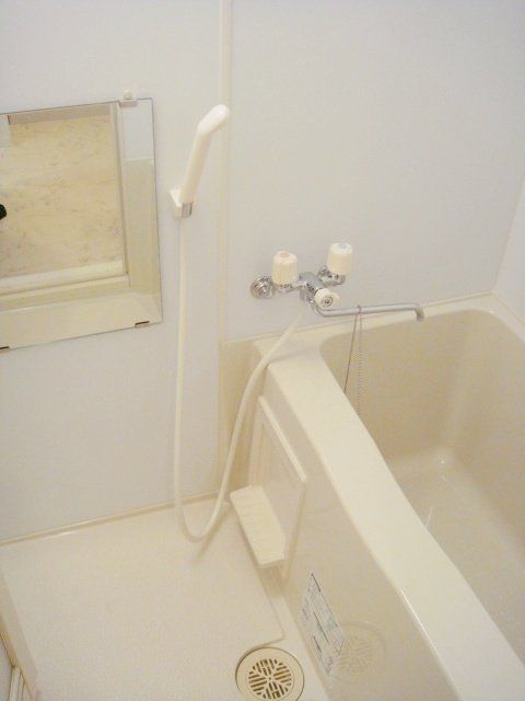 バス・シャワールーム　バス