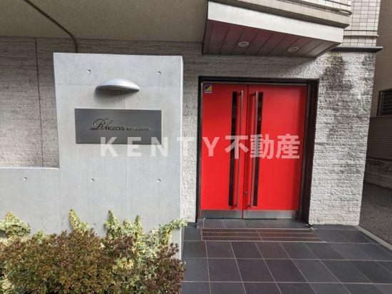 エントランス　清潔なエントランスです