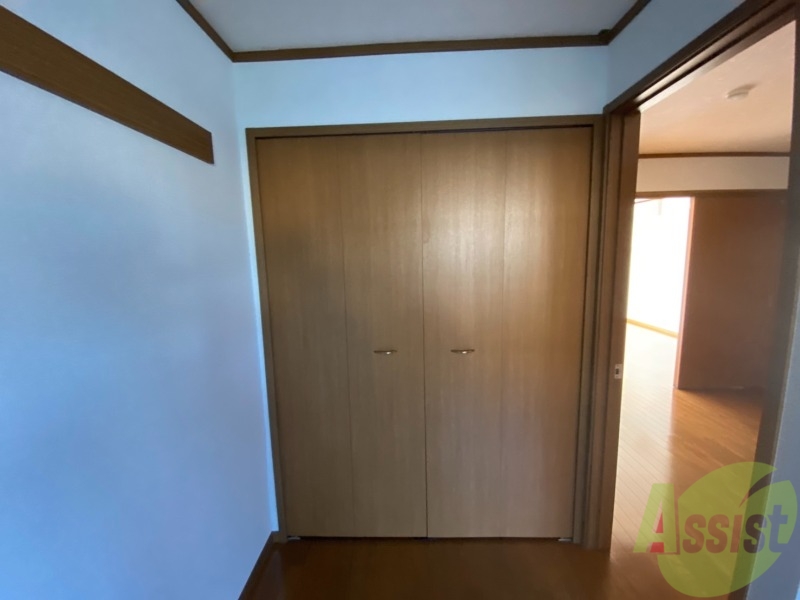 収納　収納はこちら。中の様子が気になりますね。。