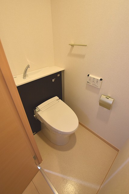 トイレ　シンプルなトイレ！