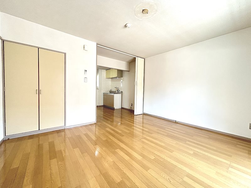 駐車場　写真311号室です（参考）