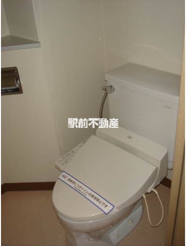 トイレ　写真は別部屋