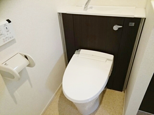 トイレ　温水洗浄便座付きトイレ☆