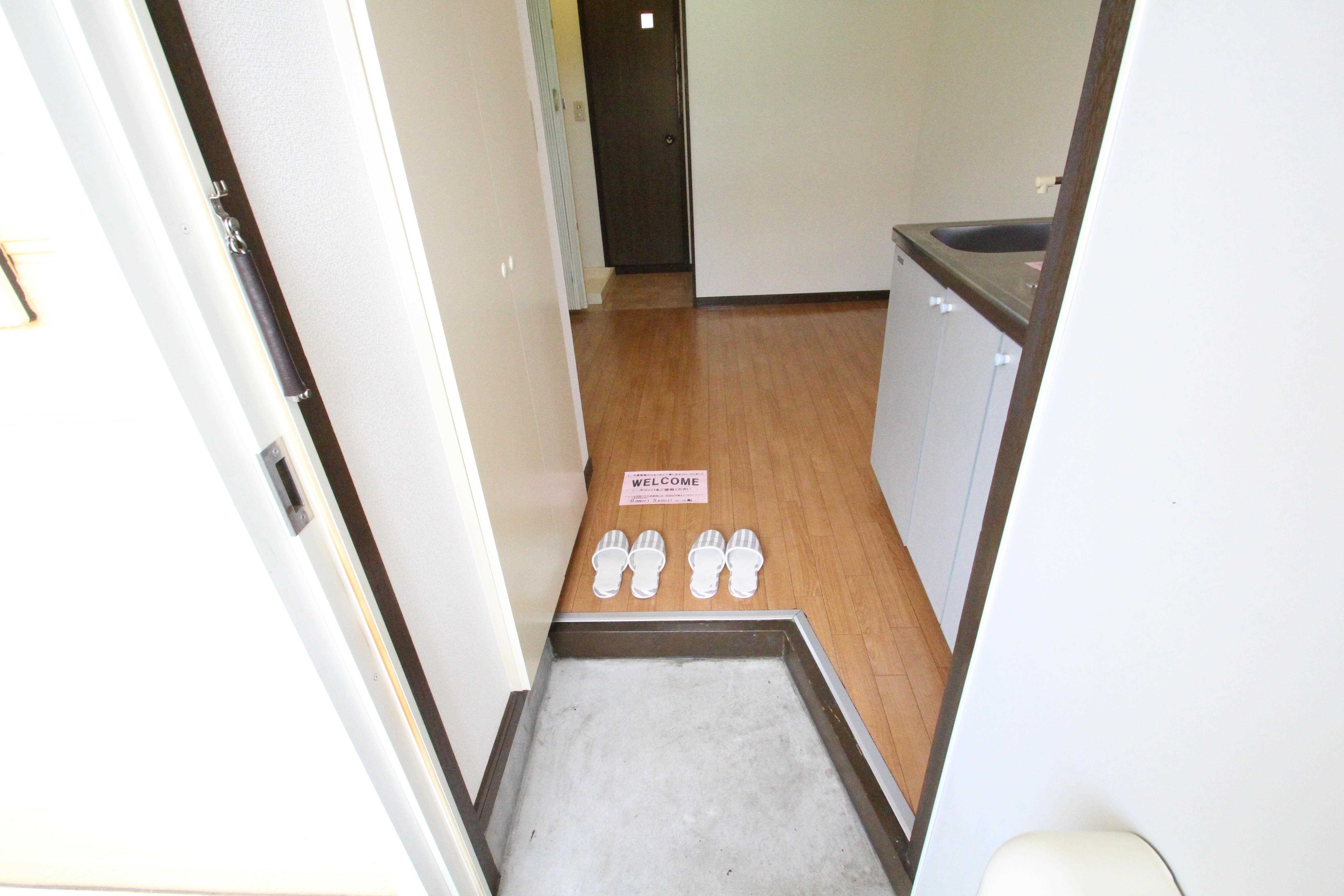 玄関　玄関です。