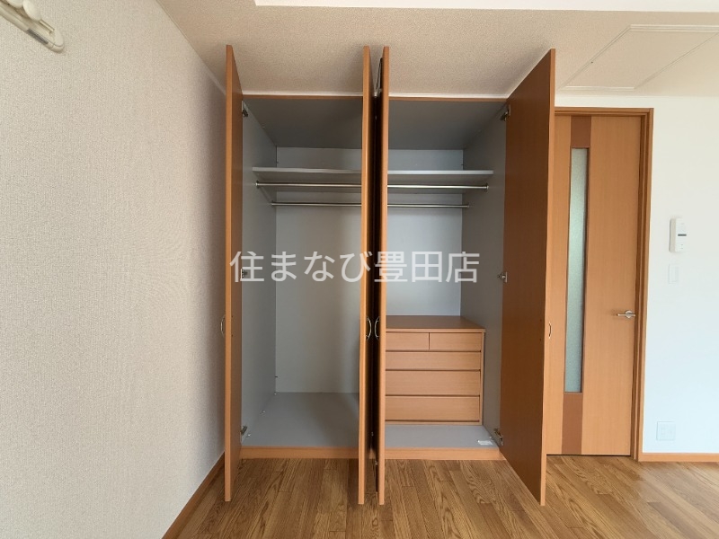 収納　同型タイプ