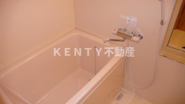 バス・シャワールーム　お風呂で日々の疲れを落としましょう