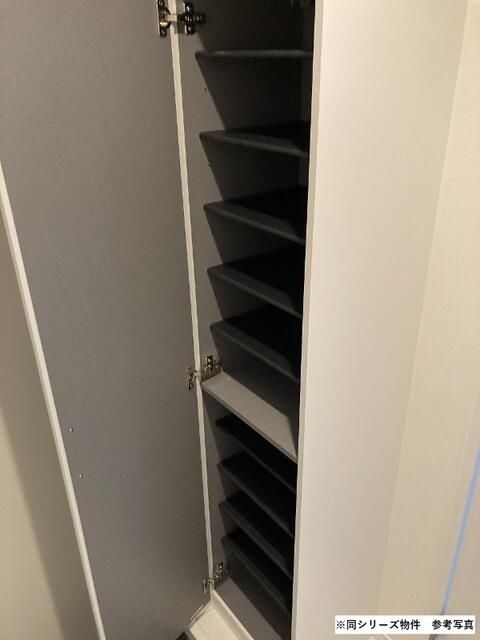 玄関　明るい玄関です